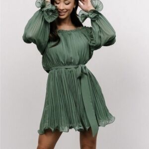 Off Shoulder Pleated Mini Dresss